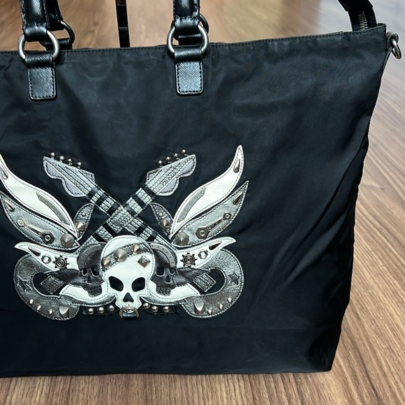 A220 - ๐ฏ % authentic Prada tote bag - Picture 5 of 16